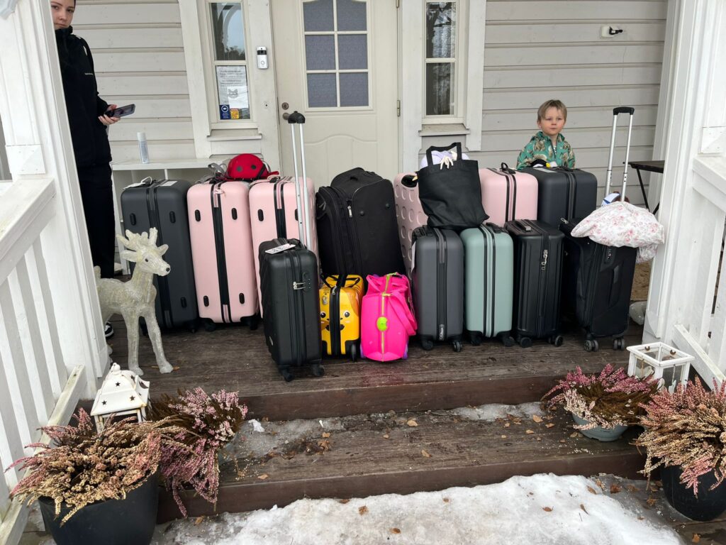 Family Finland packing